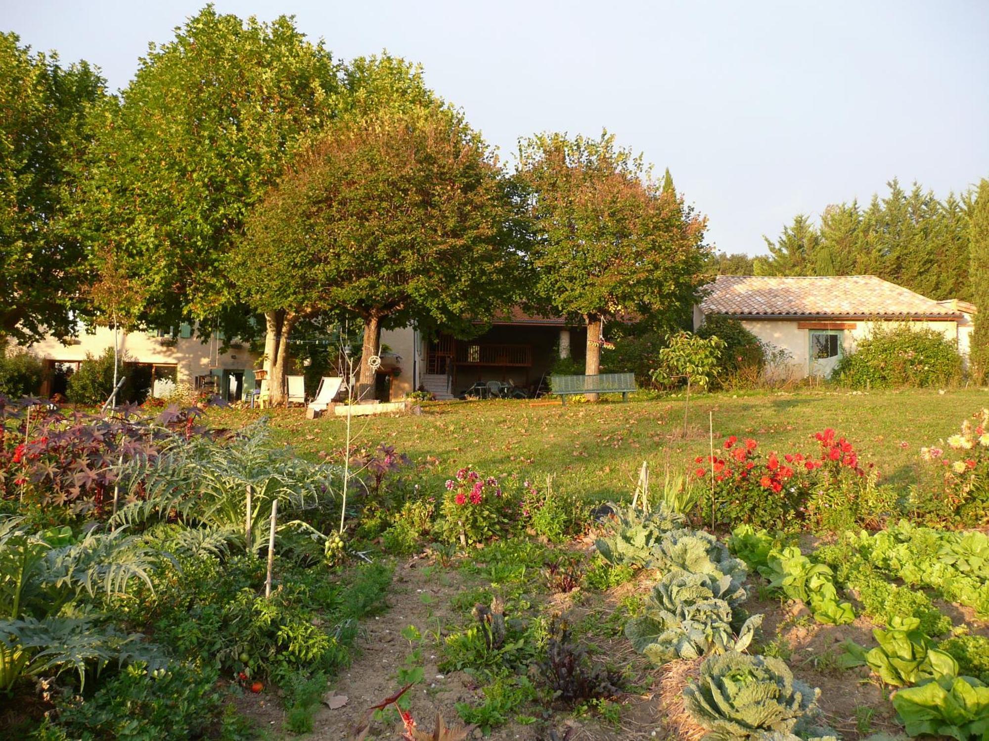 La Source, Vegetarian Guest House Chabeuil Exterior foto